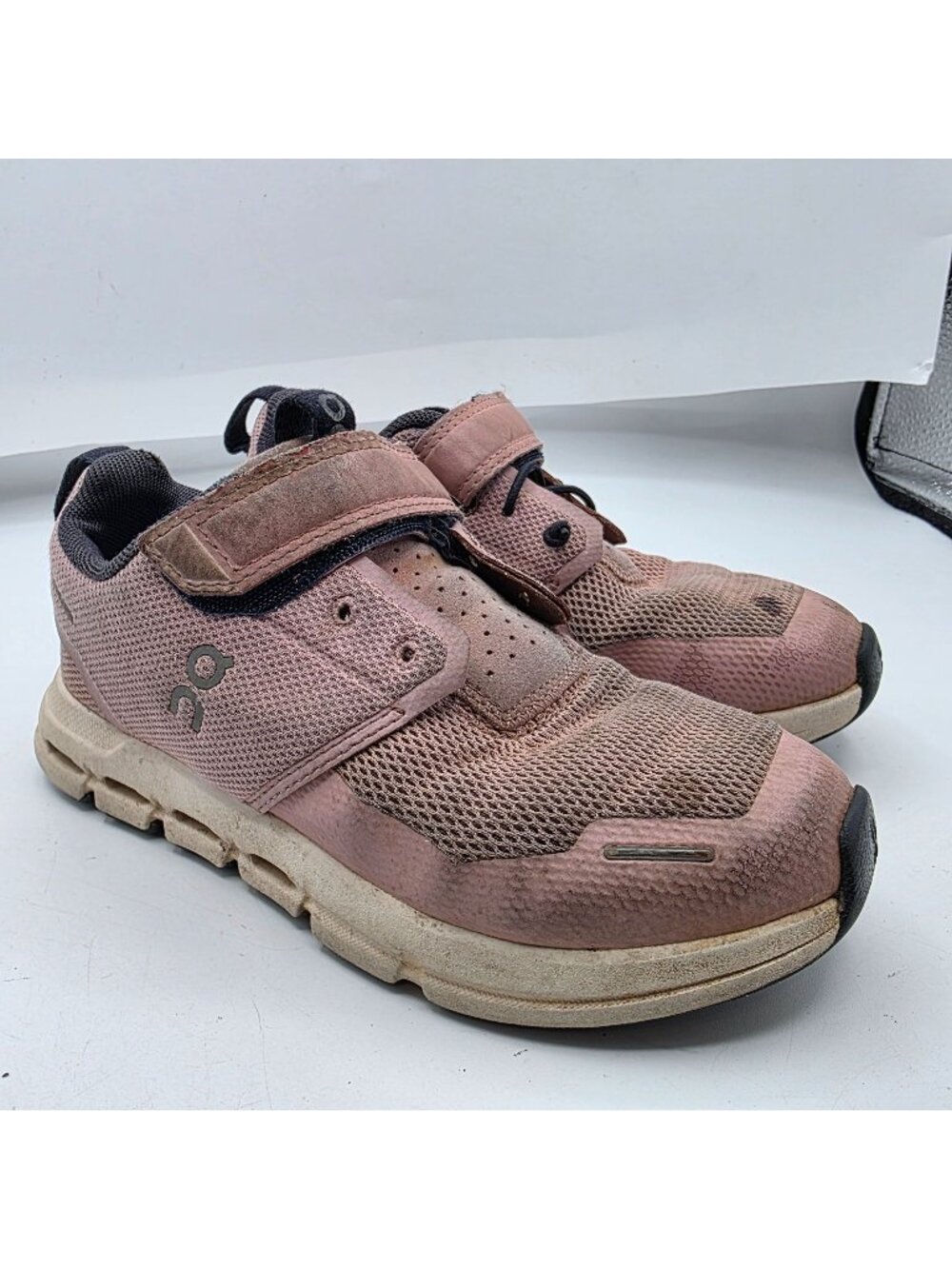 On Running Cloud Play Girls 12K Mesh Sneakers Pink Black Hook & Loop Shoes